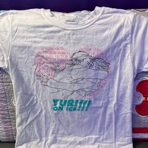 White medium hot topic t-shirt.